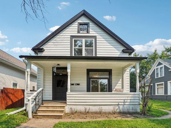 587 Cook Avenue E, New Brighton, MN 55130