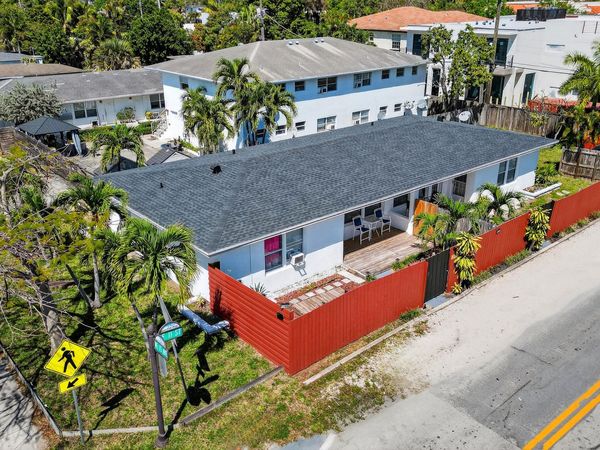 1100 NE 15th Avenue, Unit 1-2, Fort Lauderdale, FL 33304