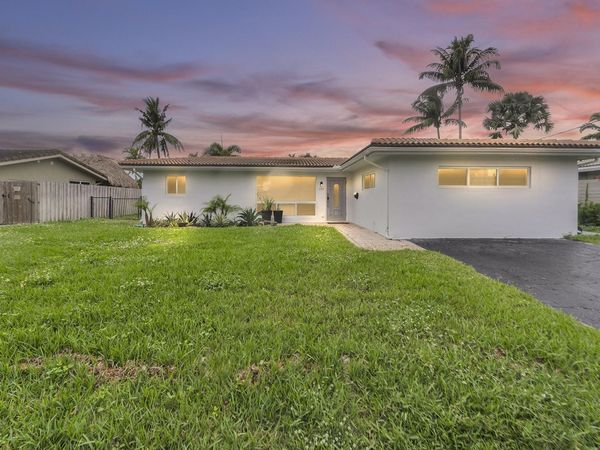 5921 NE 15th Avenue, Fort Lauderdale, FL 33334