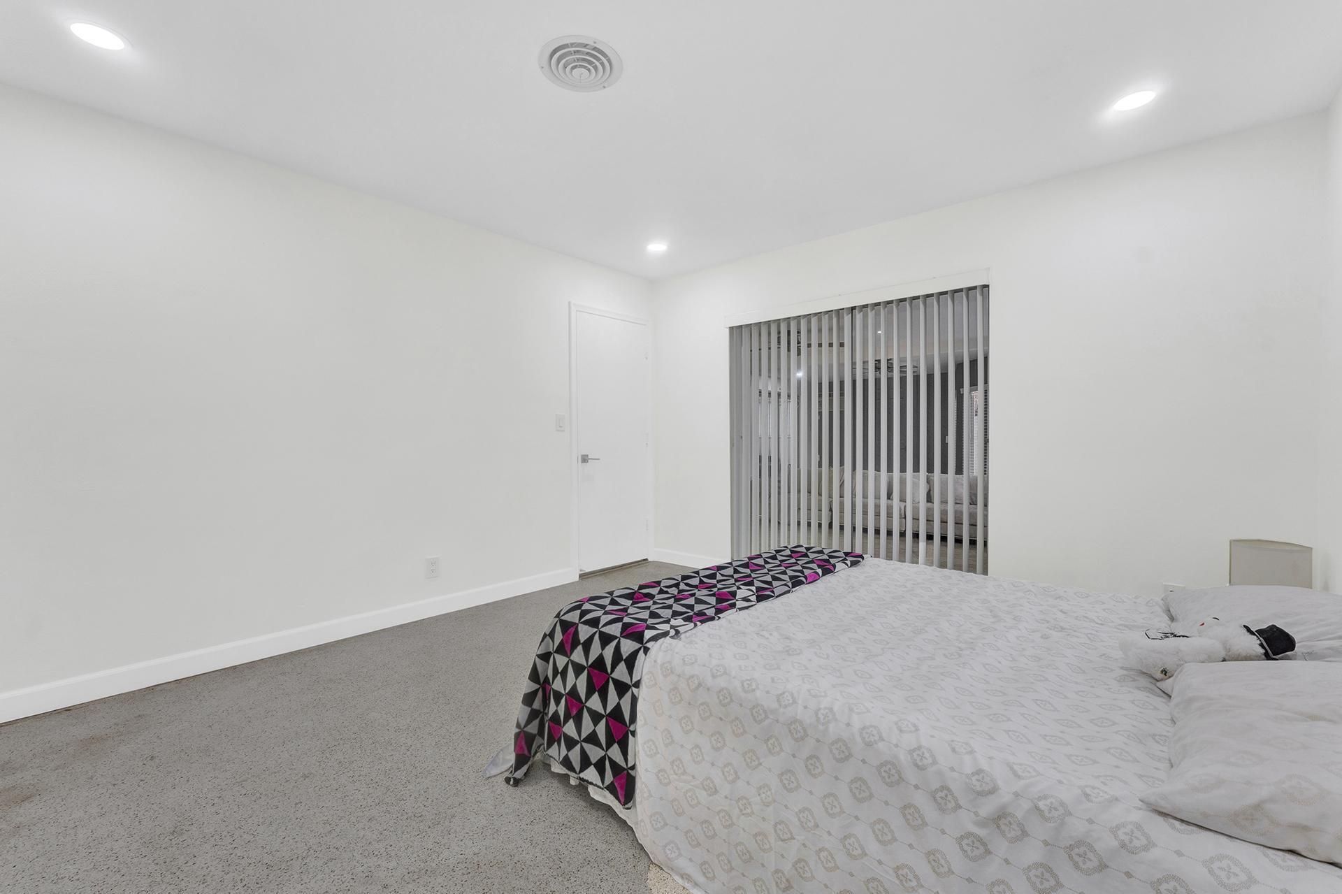 5921 NE 15th Avenue, Fort Lauderdale, FL 33334 Photo