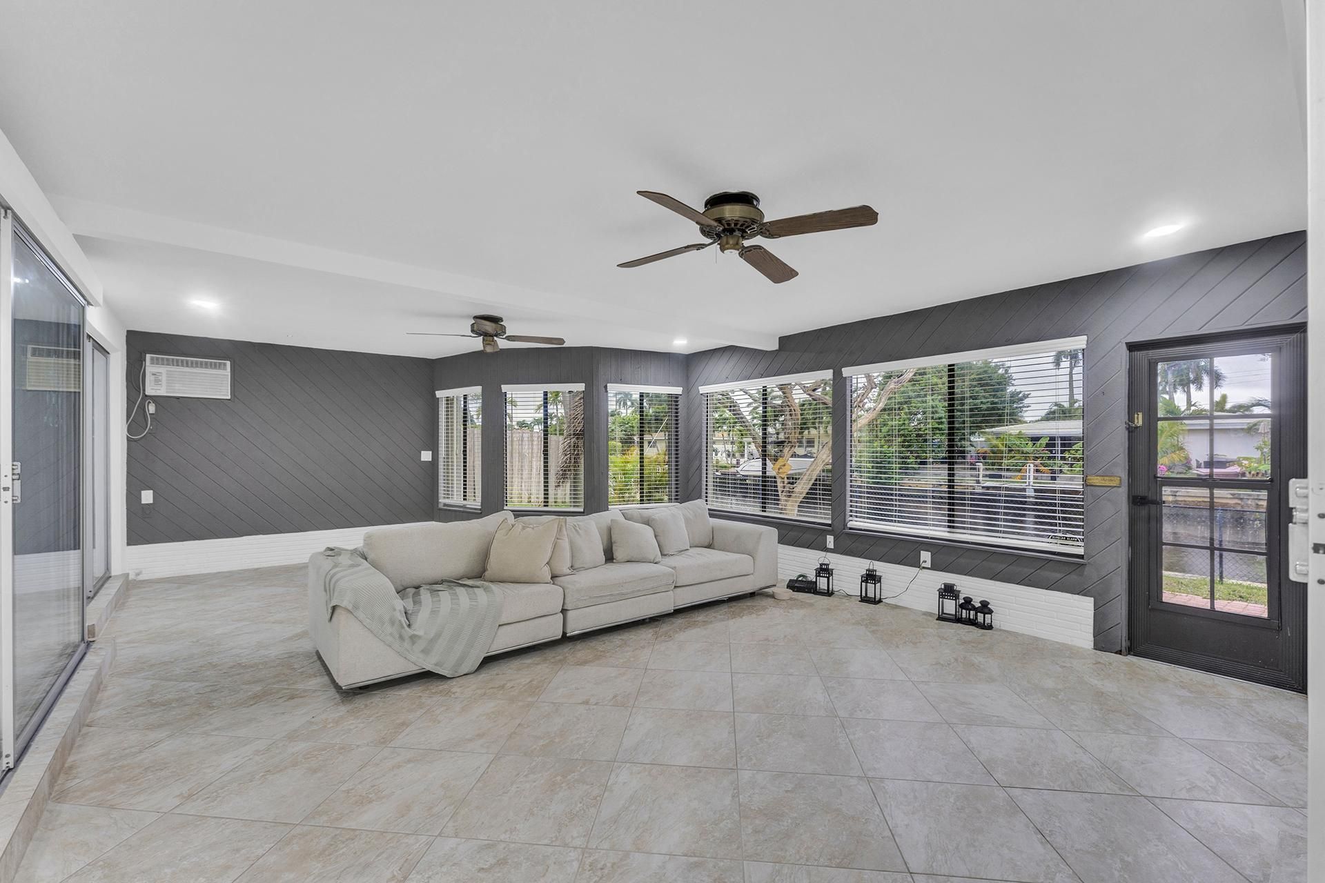 5921 NE 15th Avenue, Fort Lauderdale, FL 33334 Photo