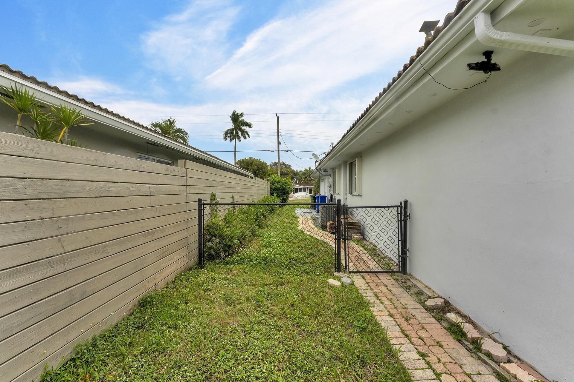 5921 NE 15th Avenue, Fort Lauderdale, FL 33334 Photo