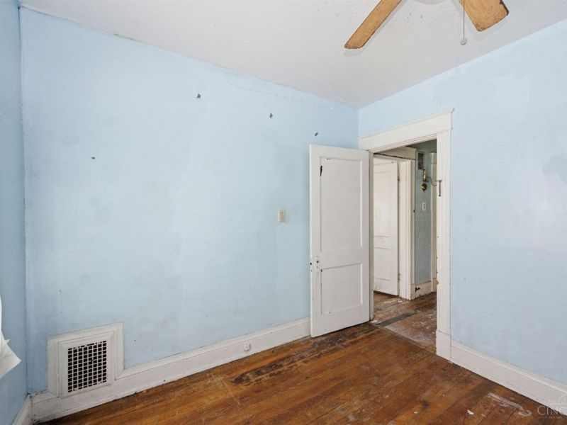 3443 Woodburn Avenue, Cincinnati, OH 45207 Photo 19