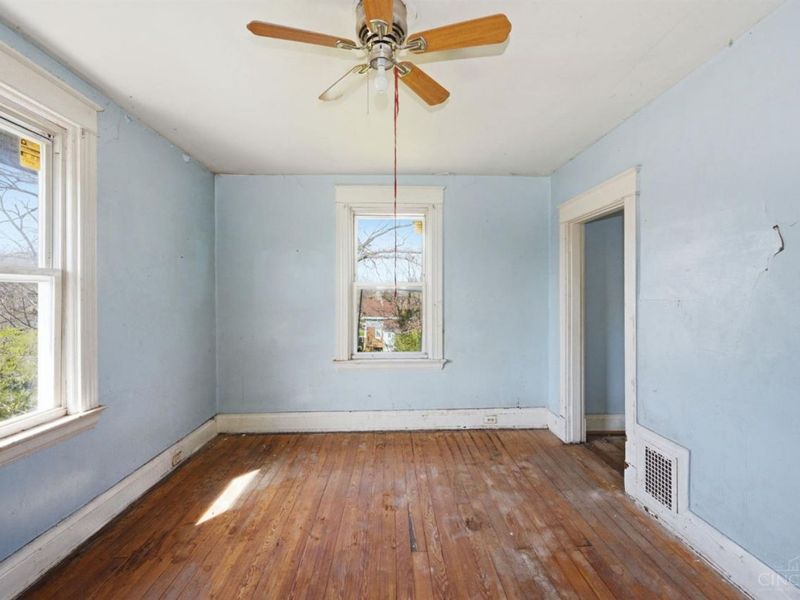 3443 Woodburn Avenue, Cincinnati, OH 45207 Photo 21