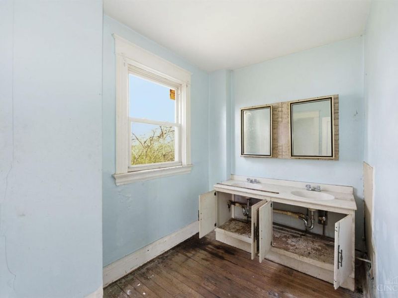 3443 Woodburn Avenue, Cincinnati, OH 45207 Photo 24