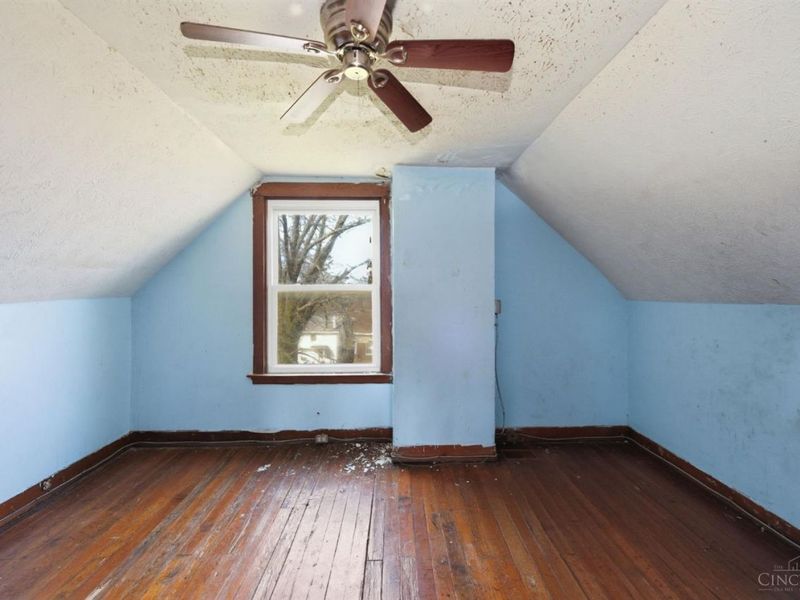 3443 Woodburn Avenue, Cincinnati, OH 45207 Photo 28