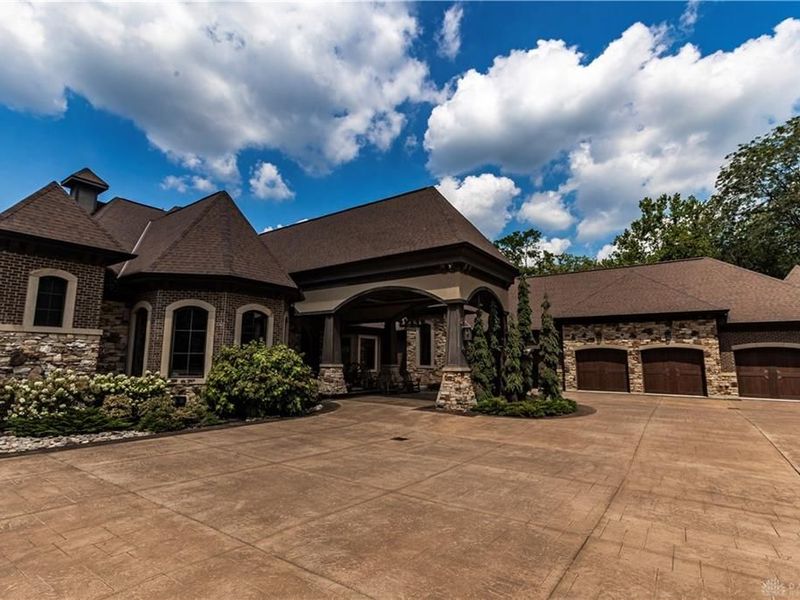 8234 Voltaire Court, Waynesville, OH 45068 Photo 1