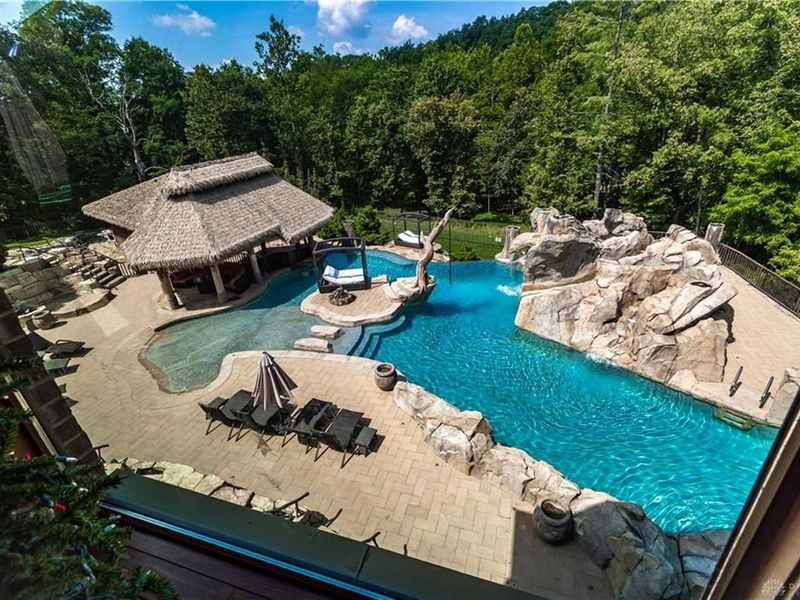 8234 Voltaire Court, Waynesville, OH 45068 Photo 2