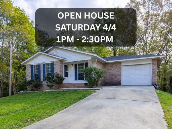 423 Sam Rayburn Dr., Hattiesburg, MS 39402