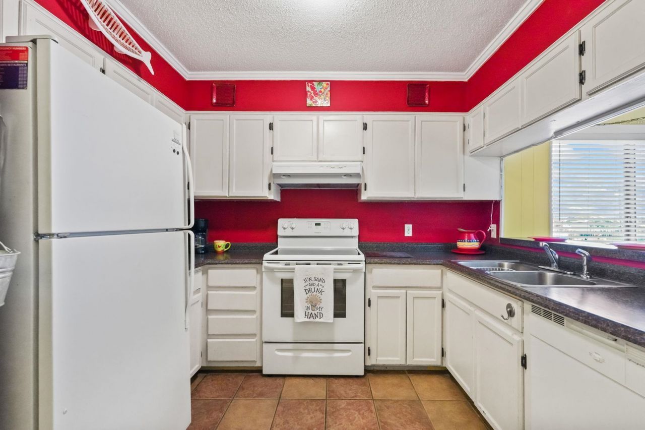 814 N Waccamaw Dr. Photo 11