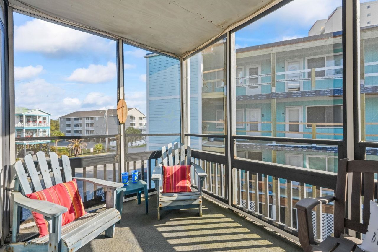 814 N Waccamaw Dr. Photo 8