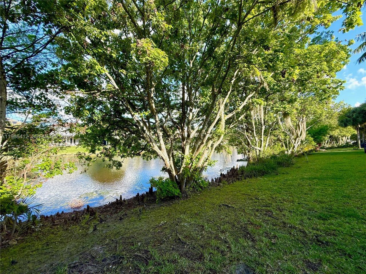 2251 NW 77th Way , Unit 102, Pembroke Pines, FL 33024 Photo