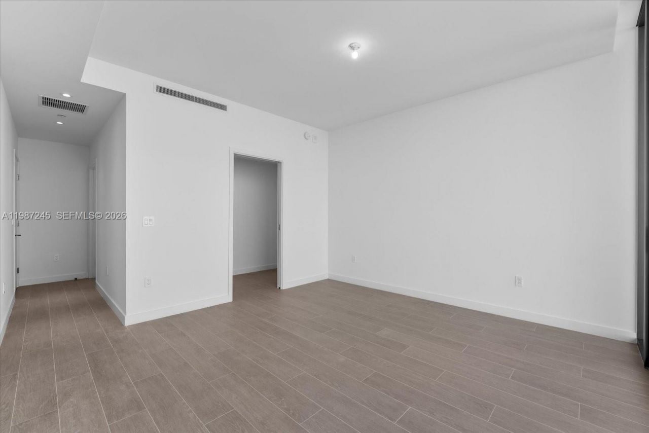 500 Alton Rd , Unit 2402, Miami Beach, FL 33139 Photo