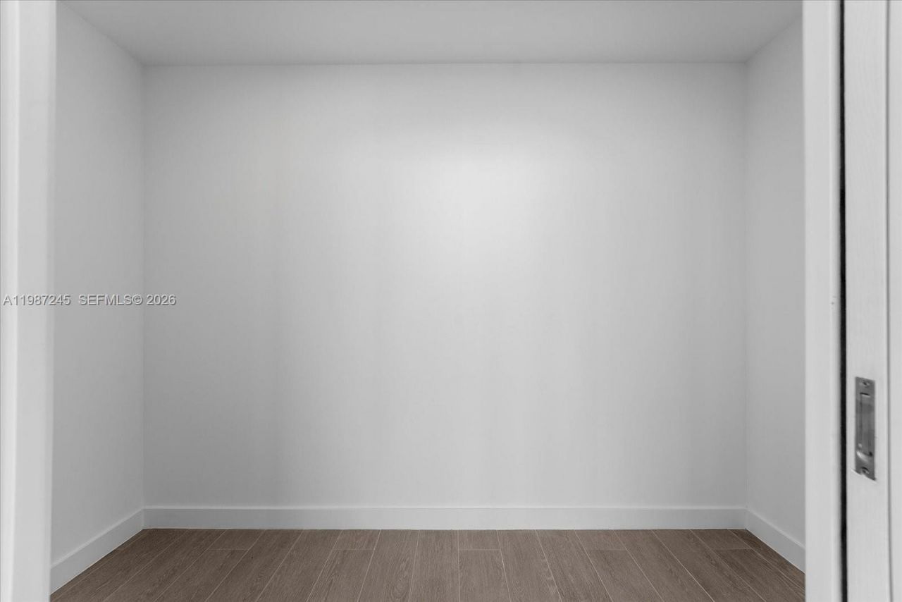 500 Alton Rd , Unit 2402, Miami Beach, FL 33139 Photo