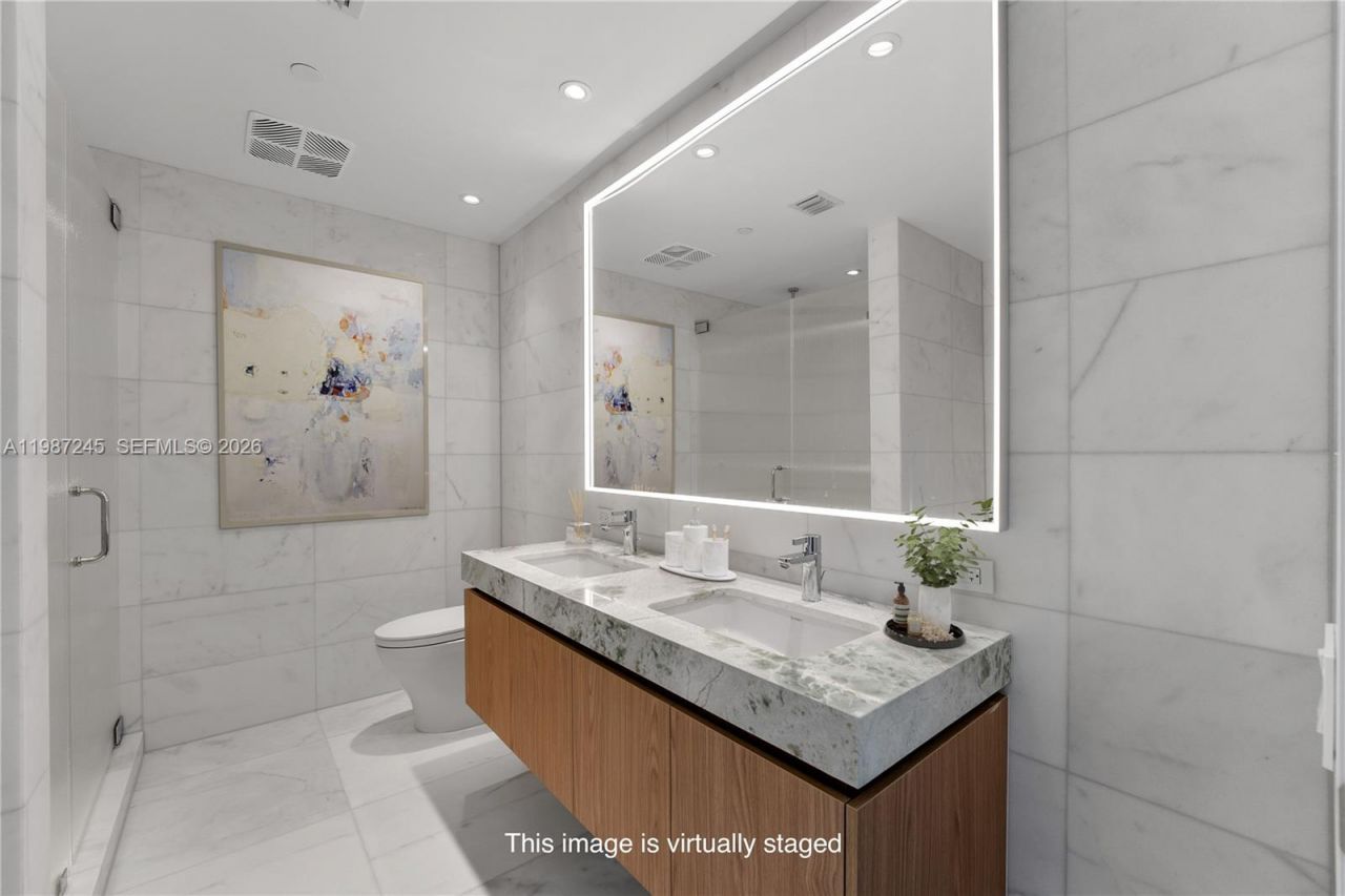 500 Alton Rd , Unit 2402, Miami Beach, FL 33139 Photo