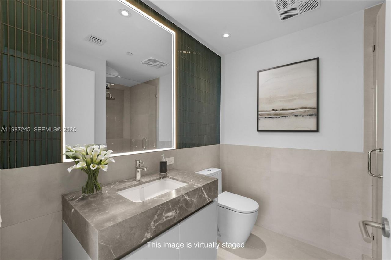 500 Alton Rd , Unit 2402, Miami Beach, FL 33139 Photo