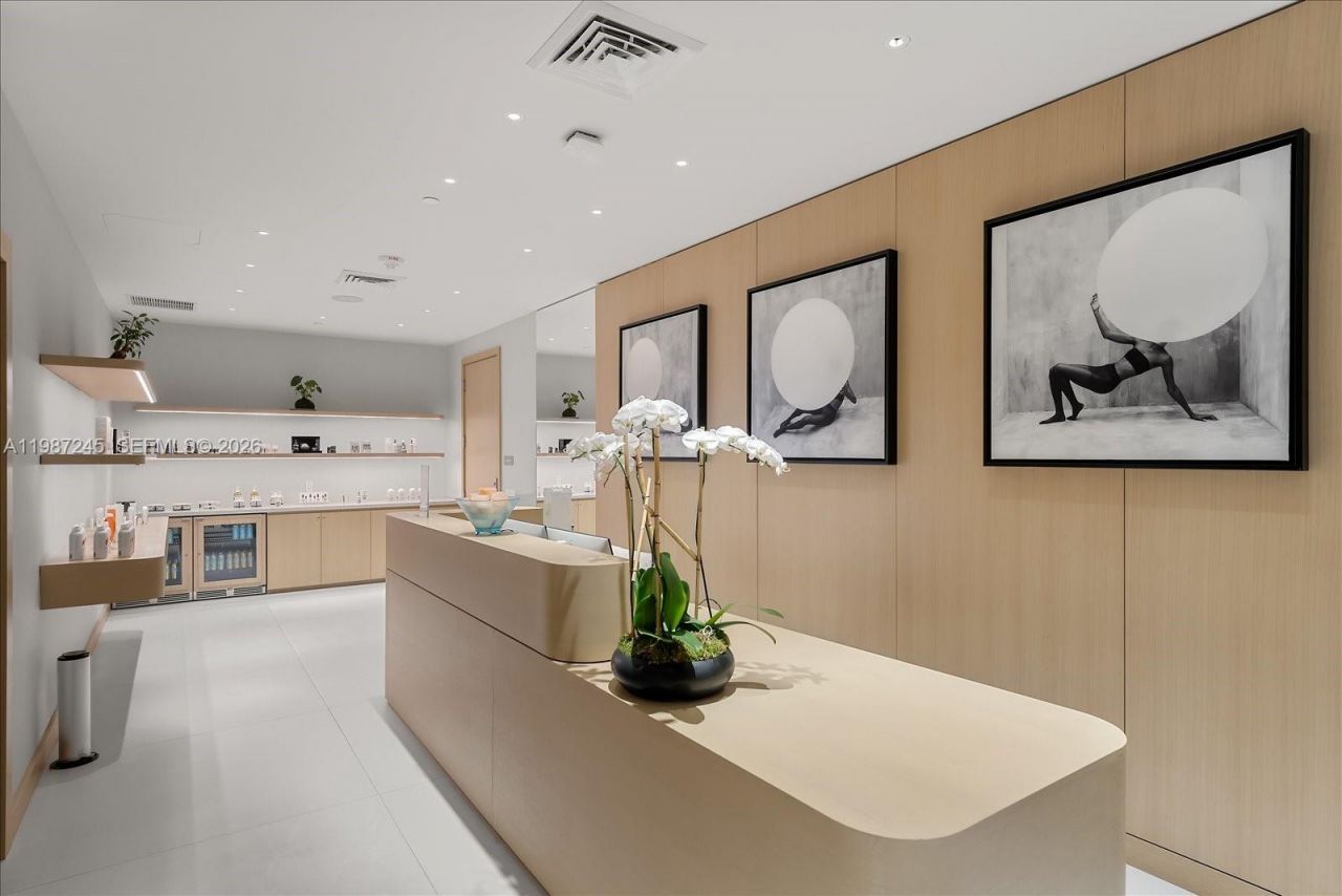 500 Alton Rd , Unit 2402, Miami Beach, FL 33139 Photo