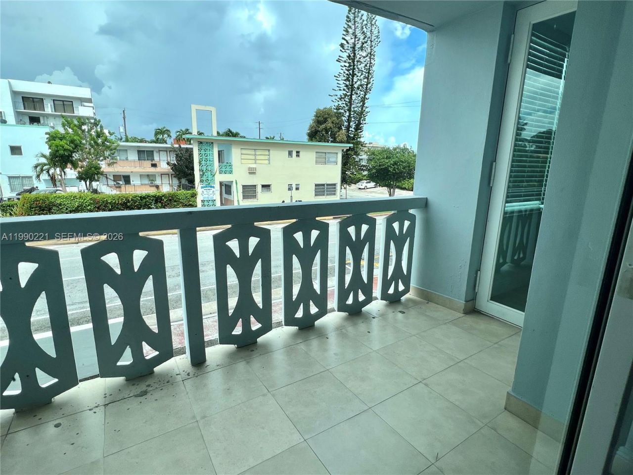 8233 Harding Ave , Unit 204, Miami Beach, FL 33141 Photo