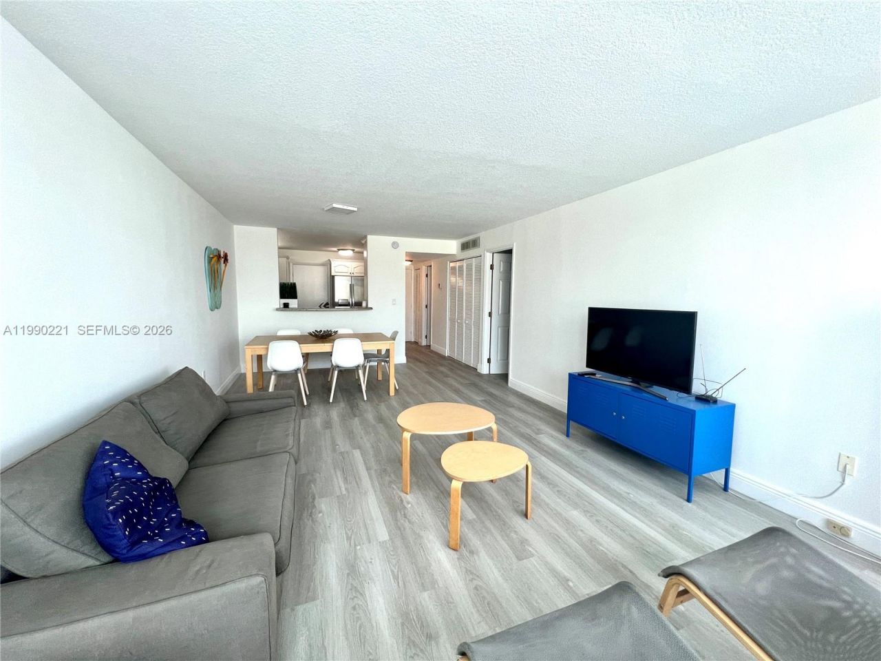 8233 Harding Ave , Unit 204, Miami Beach, FL 33141 Photo