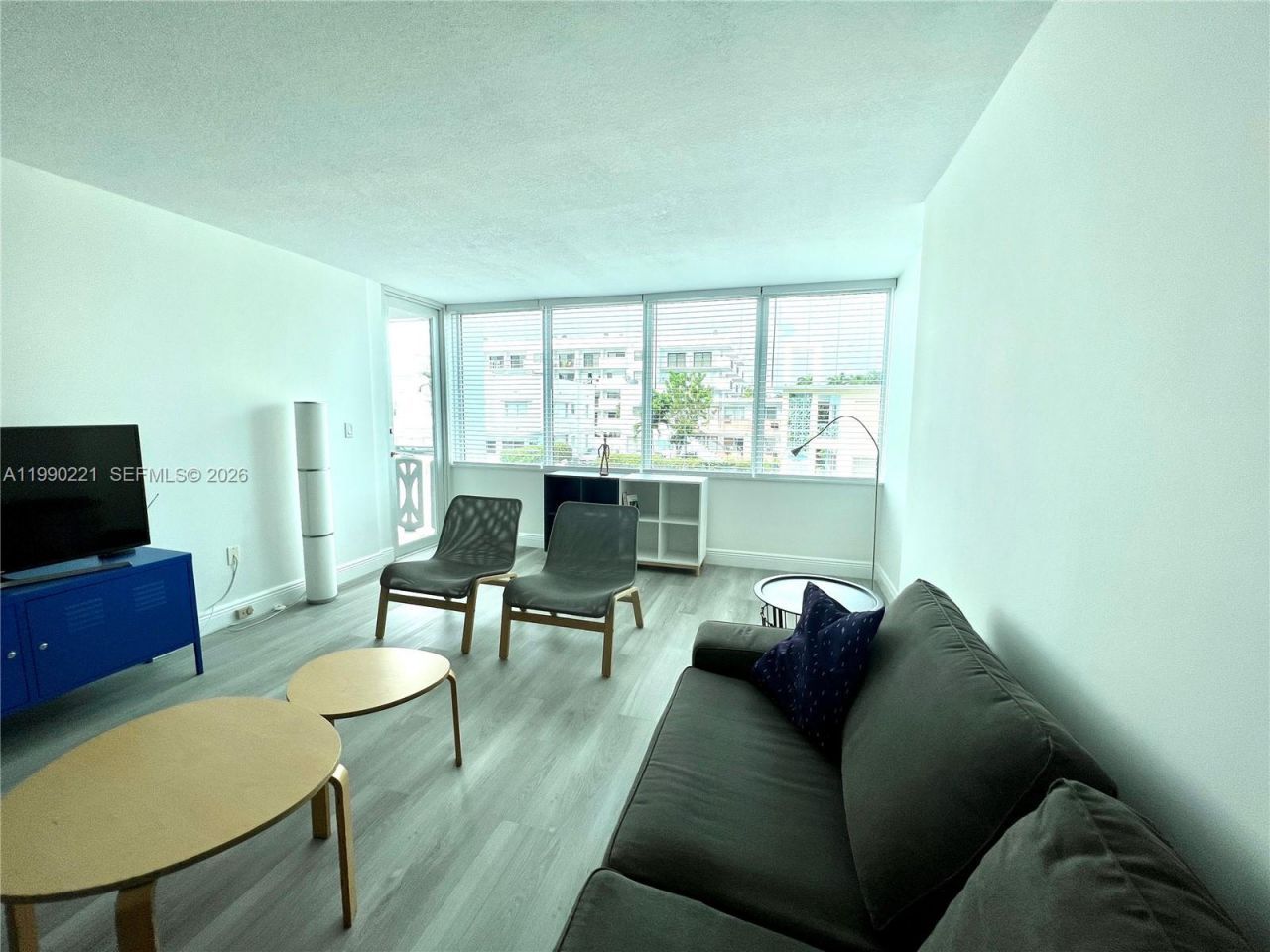 8233 Harding Ave , Unit 204, Miami Beach, FL 33141 Photo