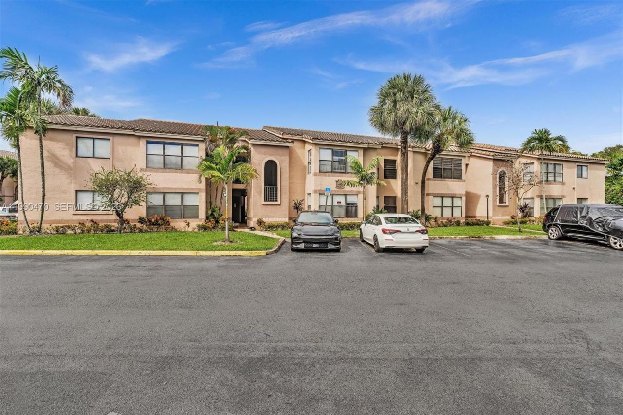 2796 S University Dr , Unit 2104, Davie, FL 33328 Photo