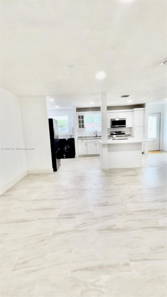 1800 SW 87th Ave, Miami, FL 33165 Photo