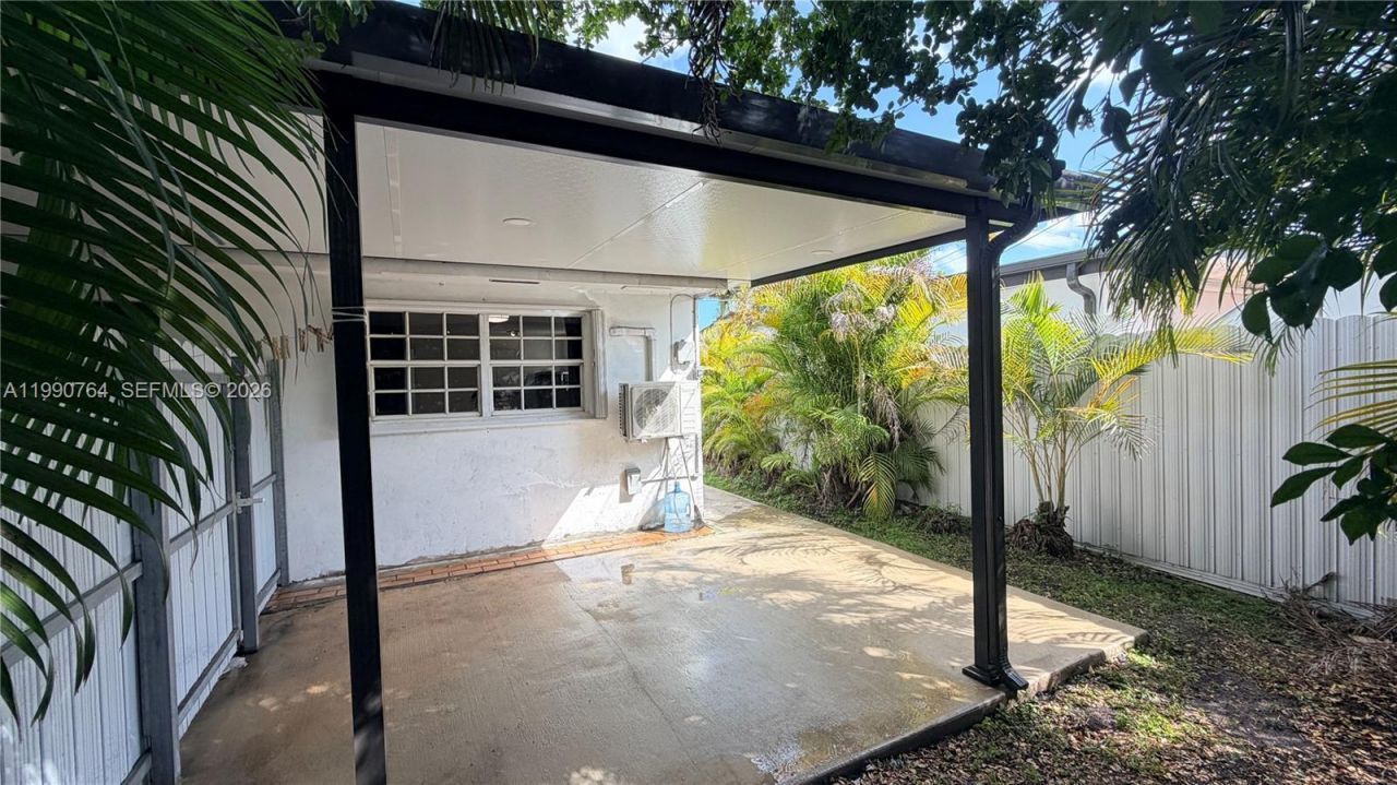 1800 SW 87th Ave, Miami, FL 33165 Photo