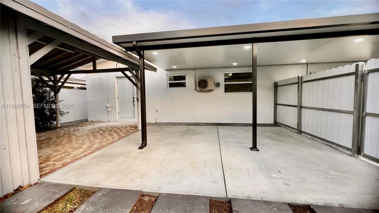 1800 SW 87th Ave, Miami, FL 33165 Photo