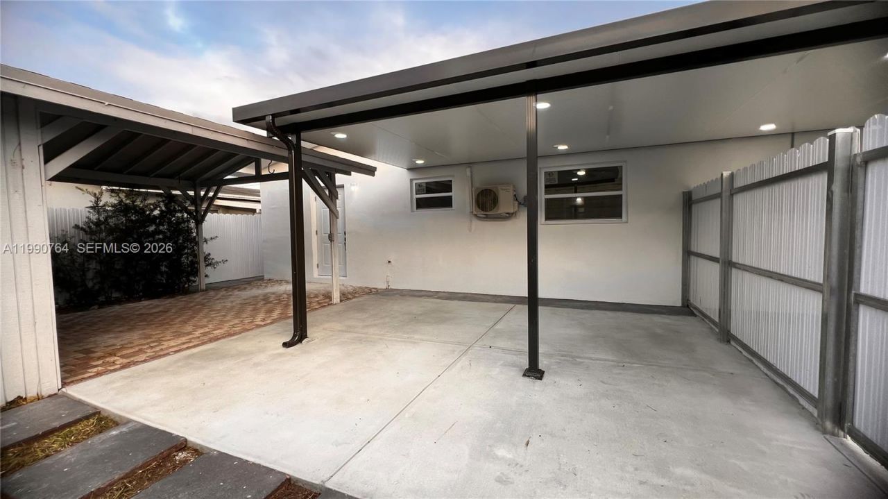 1800 SW 87th Ave, Miami, FL 33165 Photo