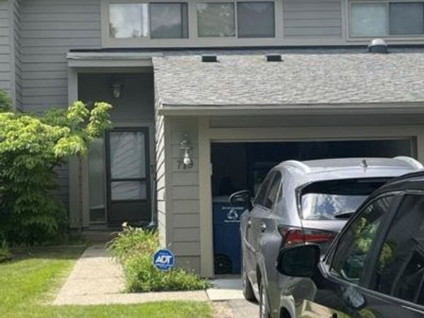 779 WATERSEDGE Drive, Ann Arbor, MI 48105