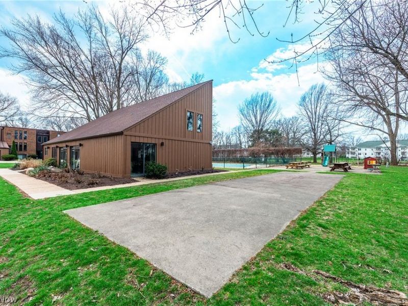 33803 Electric Boulevard, Unit A16, Avon Lake, OH 44012 Photo 41
