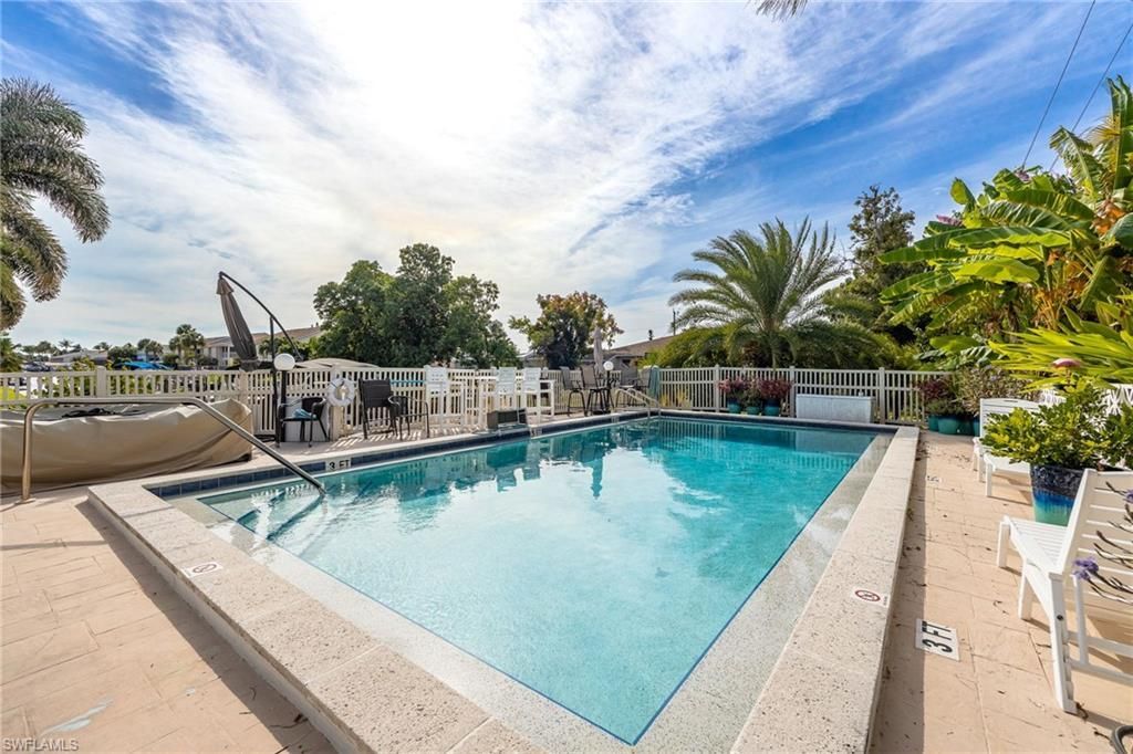 4904 Vincennes St, Unit 204, Cape Coral, FL 33904 Photo