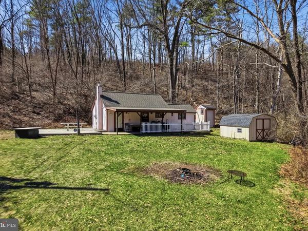 1850 SPRUCE HOLLOW ROAD , PALMERTON, PA 18071