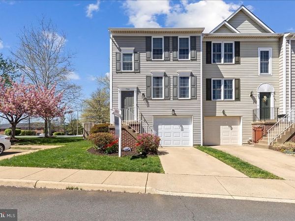 734 HETZEL TERRACE SE, LEESBURG, VA 20175