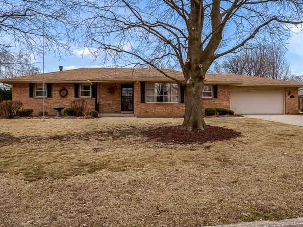 1110 Roxbury, Rockford, IL 61107