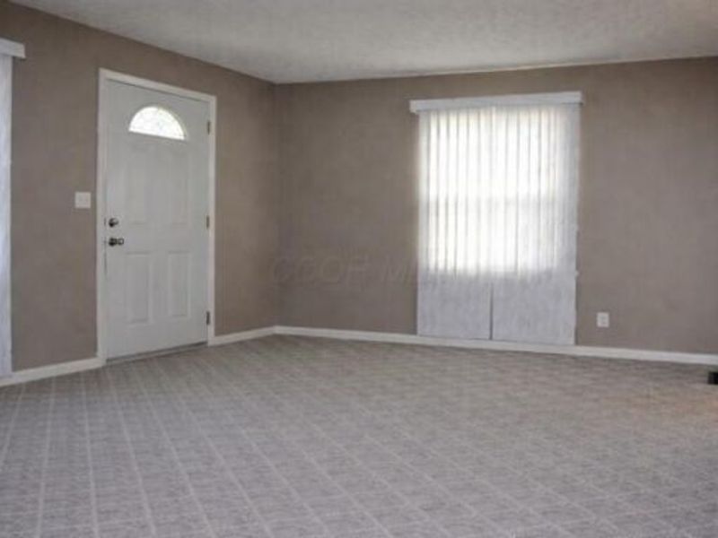 2873 Ontario Street, Columbus, OH 43224 Photo 4