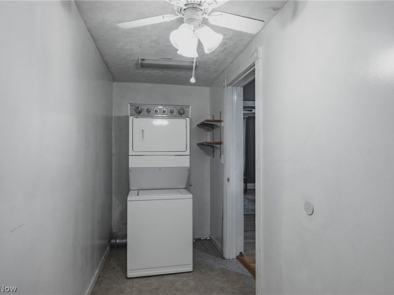 105 W 4 1/2 Street, Williamstown, WV 26187 Photo 23