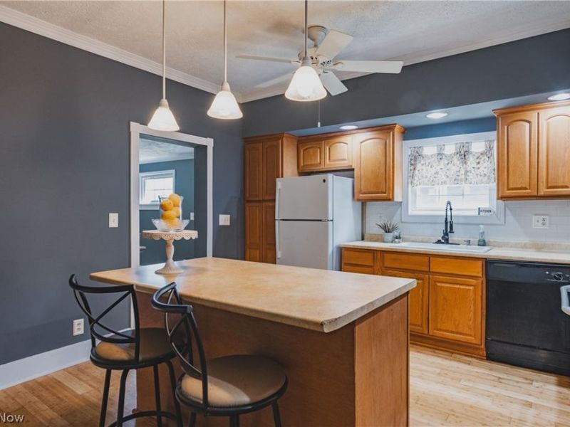 105 W 4 1/2 Street, Williamstown, WV 26187 Photo 7