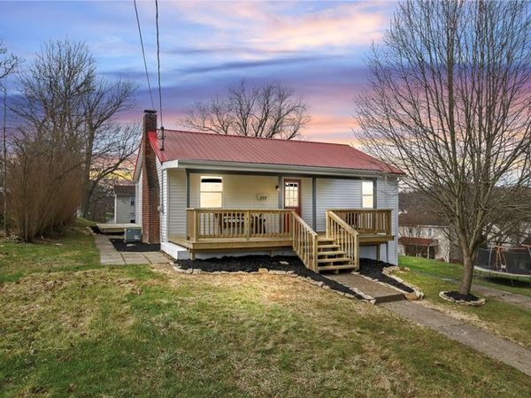 110 Grant St, Burgettstown, PA 15021