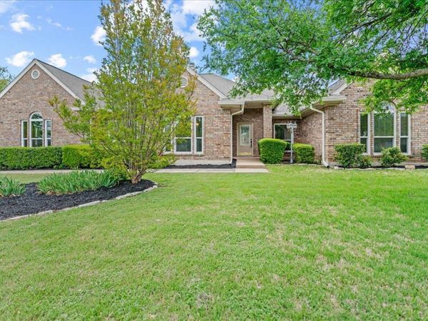 1317 Amistad DR, Round Rock, TX 78664