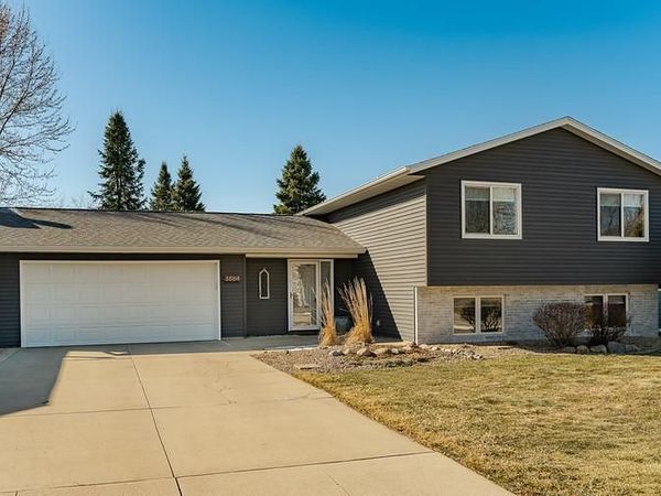 3864 Chesapeake Lane NW, Rochester, MN 55901