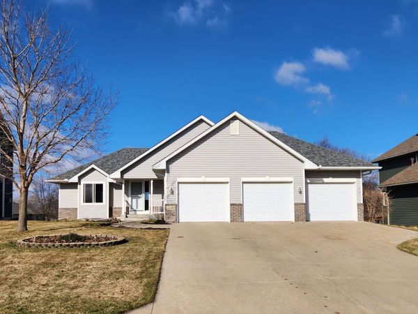 508 Doherty Avenue SE, New Prague, MN 56071