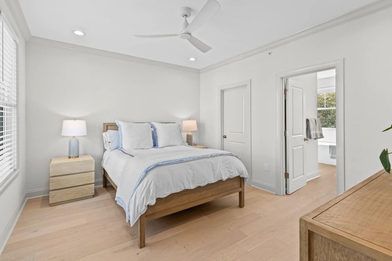 200 River Landing Drive Photo 15