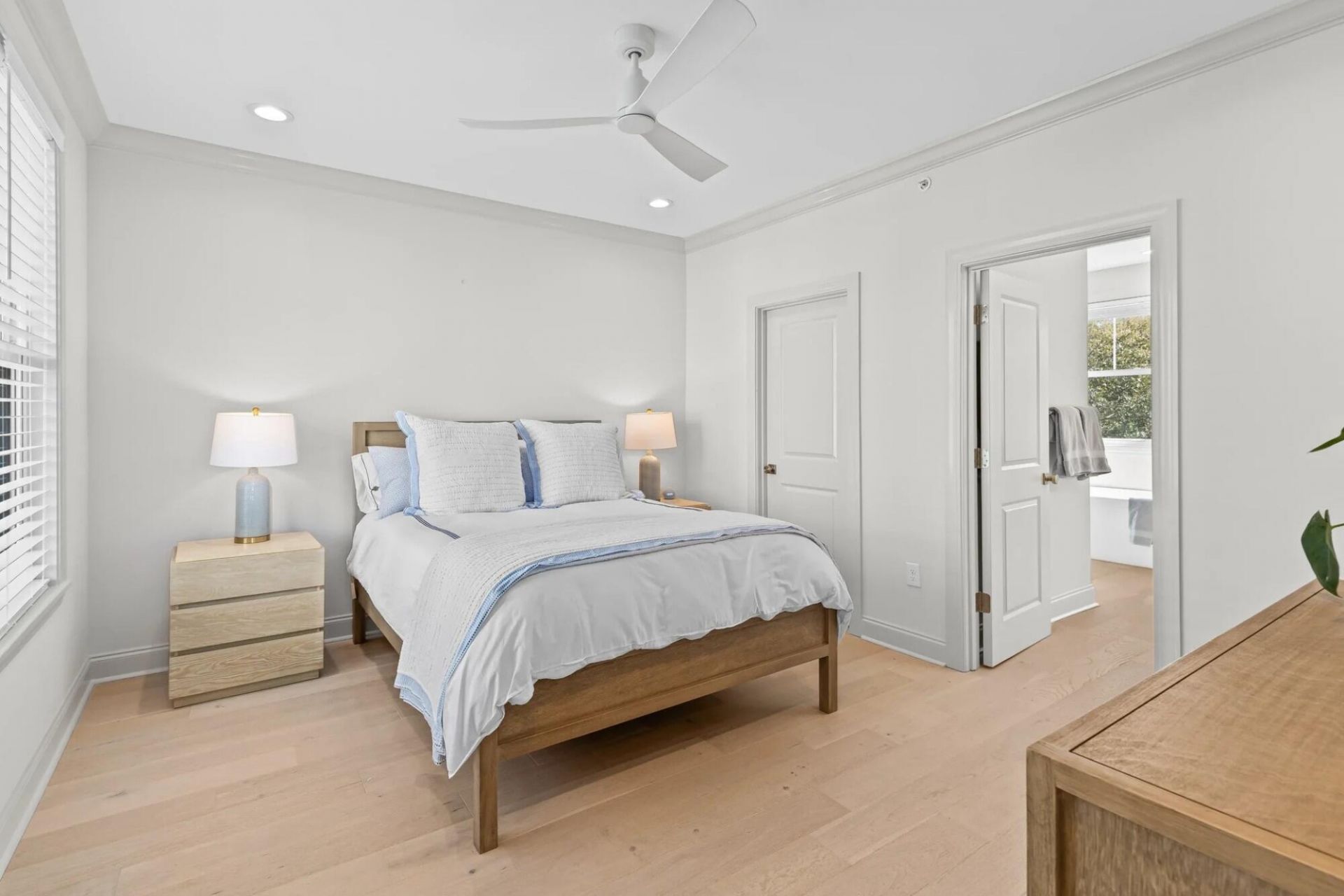 200 River Landing Drive Photo 16