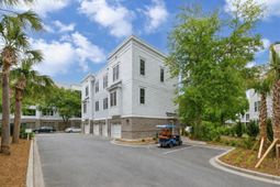 200 River Landing Drive photo 4