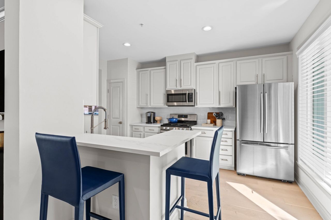 200 River Landing Drive Photo 8