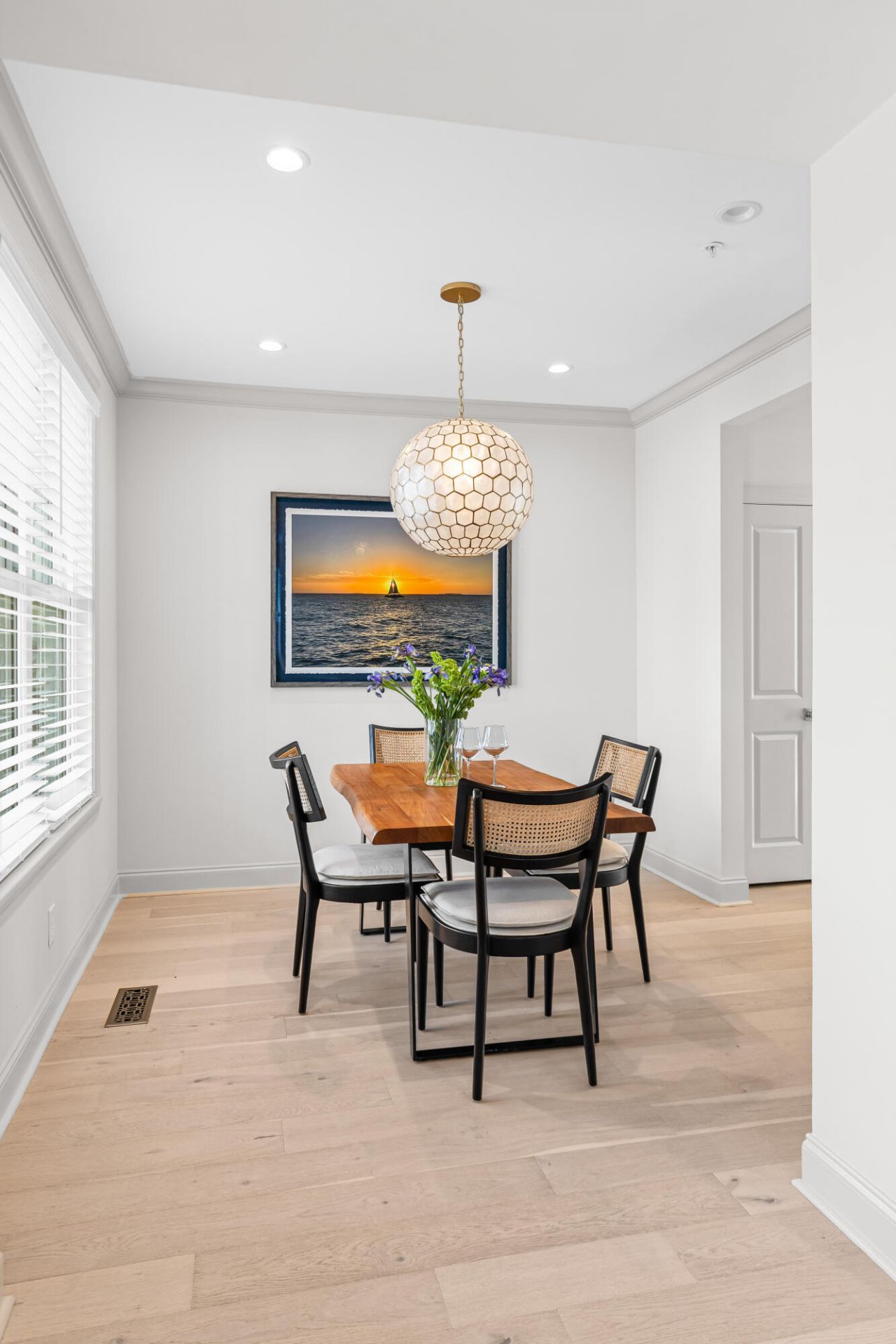 200 River Landing Drive Photo 9