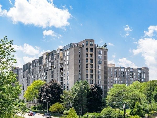 33 Pond Avenue, Unit 1202, Brookline, MA 02445