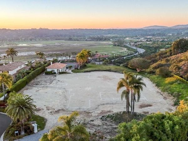 5910 Ladys Secret Ct, Rancho Santa Fe, CA 92067