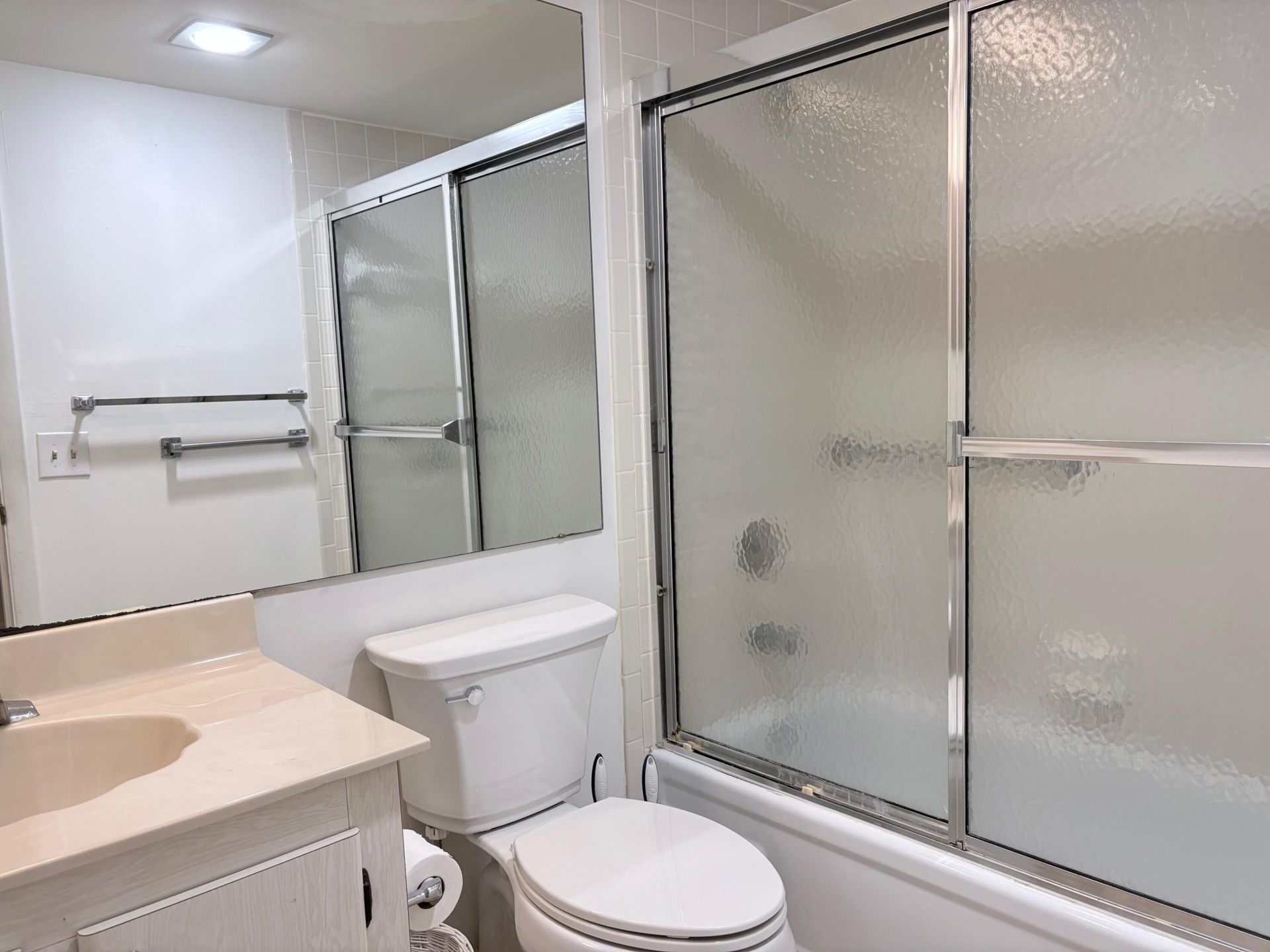 2316 S Cypress Bend Drive, Unit 318, Pompano Beach, FL 33069 Photo